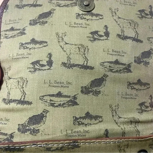 Vintage L. L. Bean Leather Cinched Snap Backpack - Picture 10 of 13